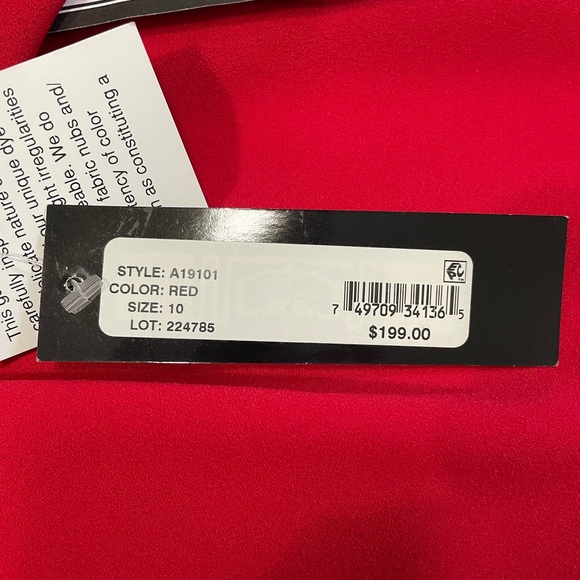 BRAND NEW Betsy Adam red and gold knee length sexy dress with 3/4 sleeves - Picture 3 of 6